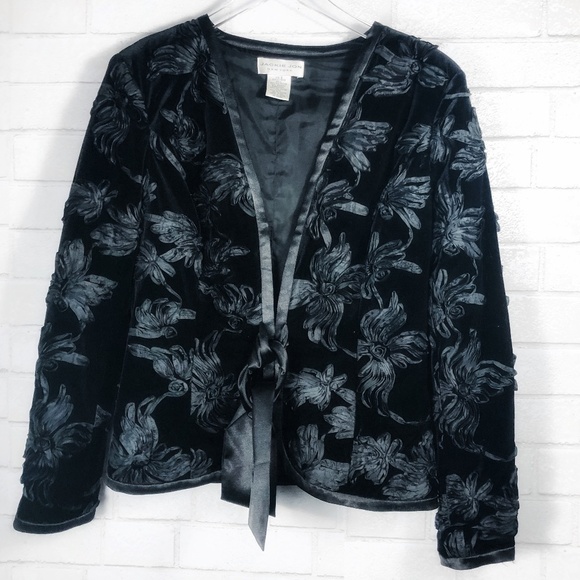 Jackie Jon Jackets & Blazers - Jackie Jon New York Black Velvet Ribbon Jacket‎